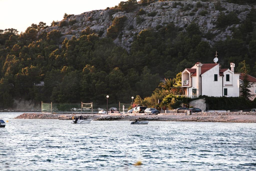 Apartments Rajna Zaboric Dış mekan fotoğraf
