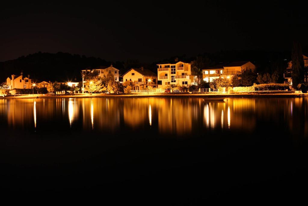 Apartments Rajna Zaboric Dış mekan fotoğraf